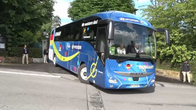 go to Auf nach Paris: DFB reist zum zweiten Gruppenspiel